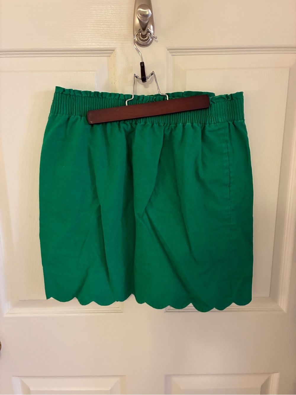 Green Scalloped Hem Women’s Skirt